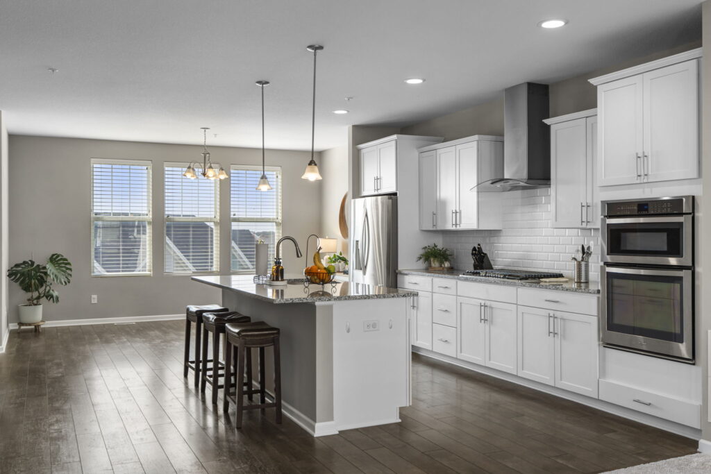 15464 Eames Way, Apple Valley MN (44)